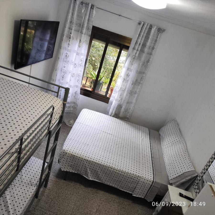 Апартаменти Apto Barcelona C R Santa Coloma de Gramenet Екстер'єр фото