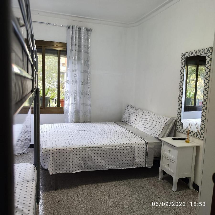 Апартаменти Apto Barcelona C R Santa Coloma de Gramenet Екстер'єр фото